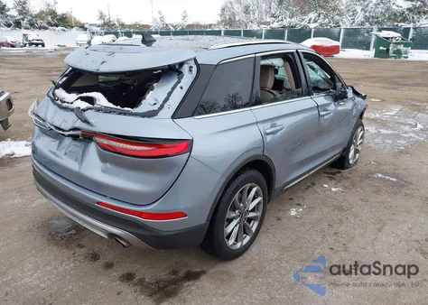 2022 Lincoln Corsair Standard z USA, uszkodzony, nr VIN 5LMCJ1D90NUL09310